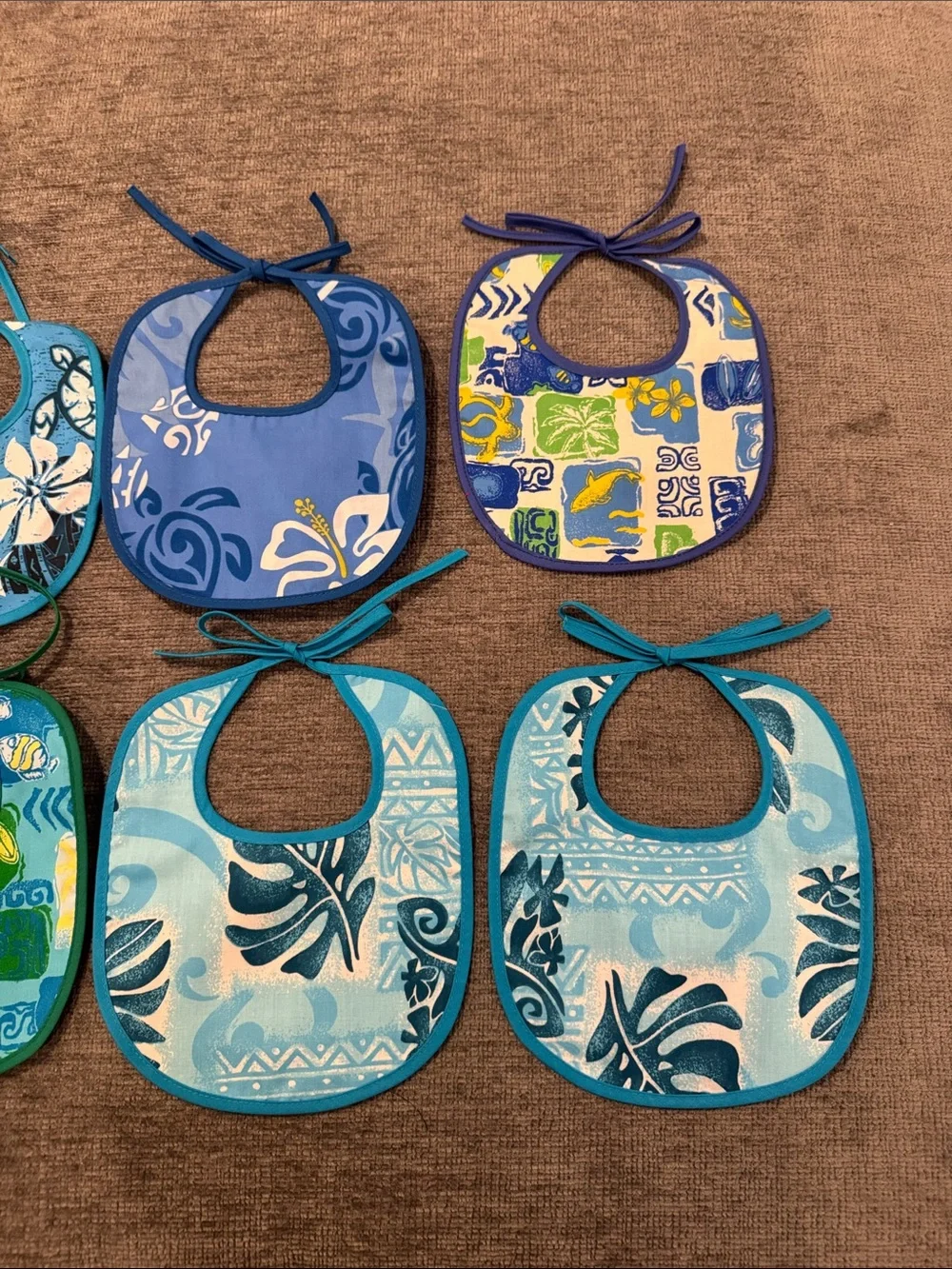 Hawaiian print baby bibs - set of 6 Blue NWOT